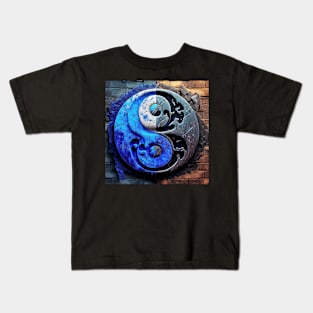 yin yang Kids T-Shirt